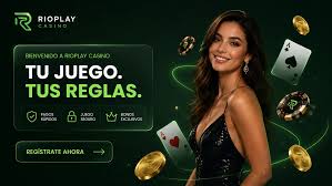 Banner promozionale Rioplay con una presentatrice, carte e fiches da gioco